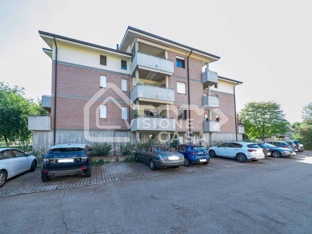 Appartamento a Reggio emilia in Via Aldo Garzanti, 4 - Foto 2