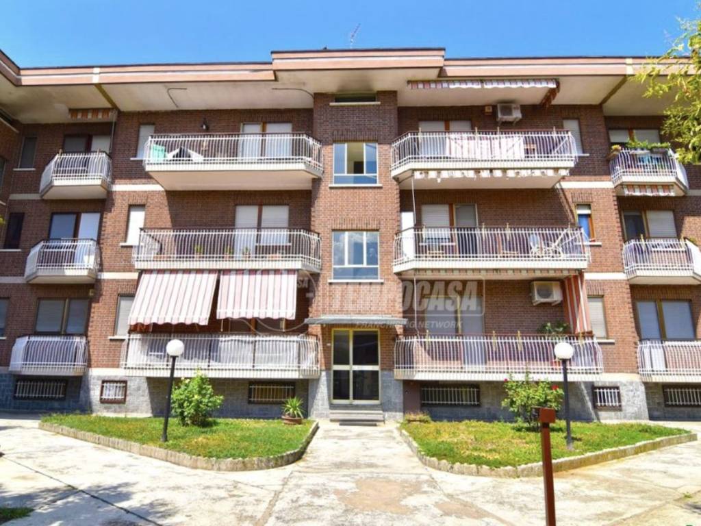 Appartamento a Leinì in Via San Rocco, 8 - Foto 2