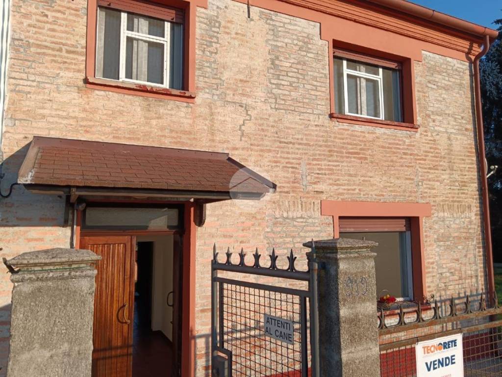 Casa indipendente a Ferrara in Via Bologna, 919 - Foto 2