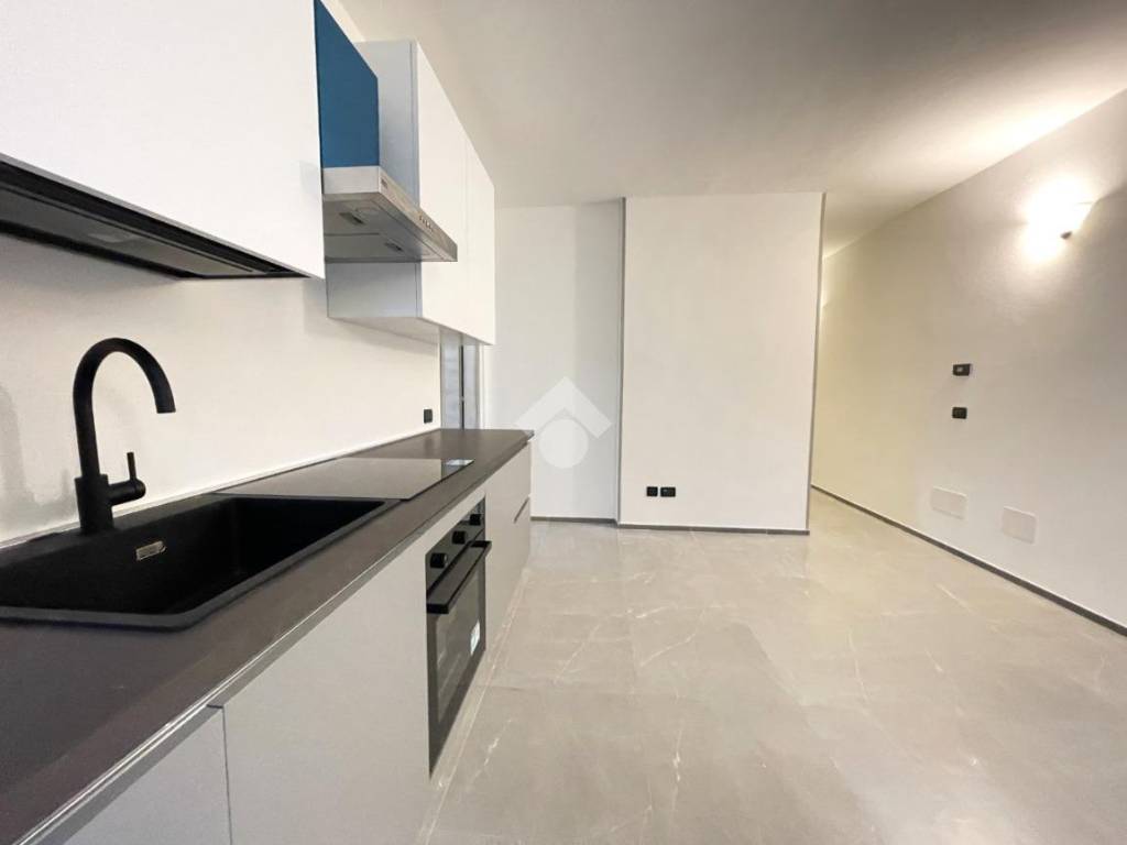 Appartamento a Desenzano del garda in Via celesti, 20 - Foto 2