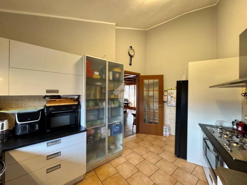 Attico / mansarda a Madone in Via Eugenio Montale, 2 - Foto 5