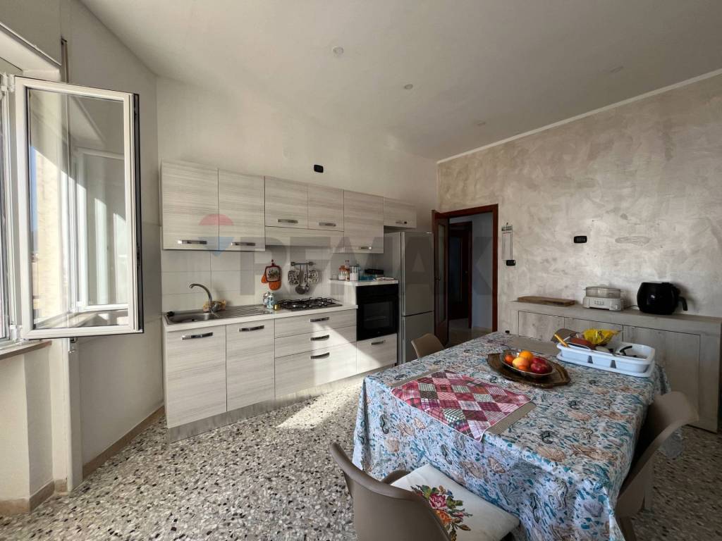 Appartamento a Nocera inferiore in Via Marco Nonio Balbo - Foto 4