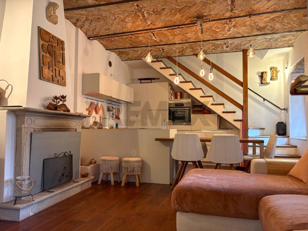Appartamento a Viggiù in via Marconi, 1 - Foto 2