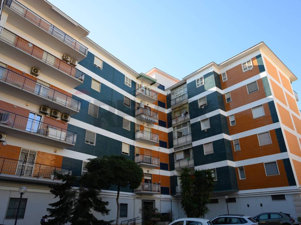 Appartamento a San giorgio a cremano in via Pittore, 203 - Foto 2