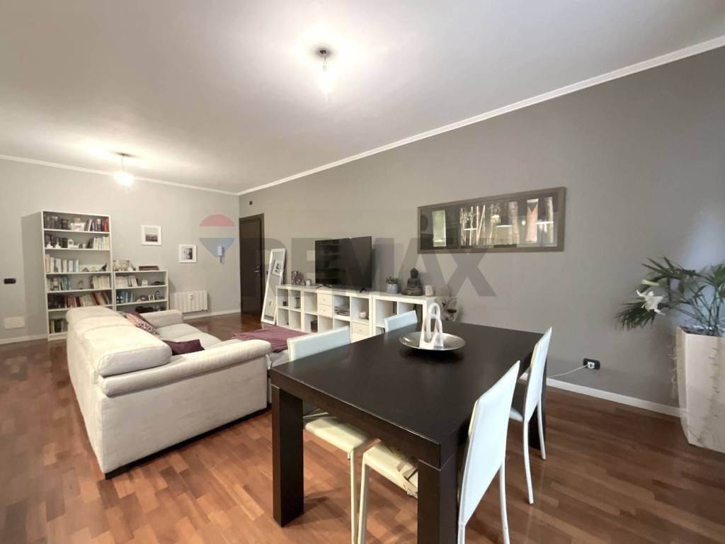 Appartamento a Arese in Via Varzi, 7 - Foto 3