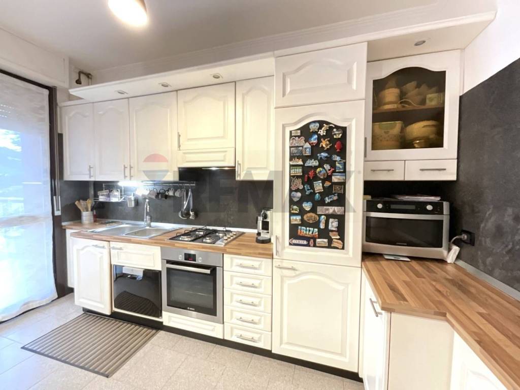 Appartamento a Arese in Via Varzi, 7 - Foto 5