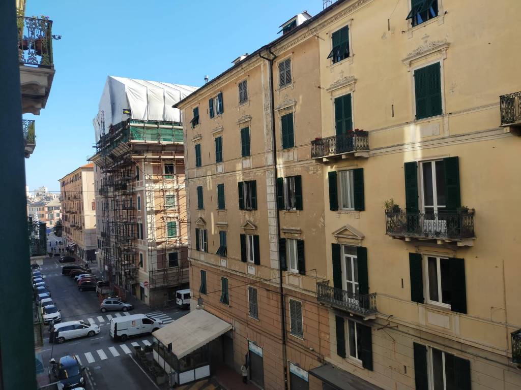 Appartamento a Savona in Via Cristoforo Astengo - Foto 2