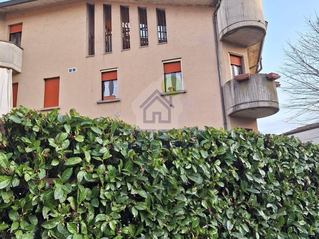 Appartamento a Orzinuovi in viale piave - Foto 2