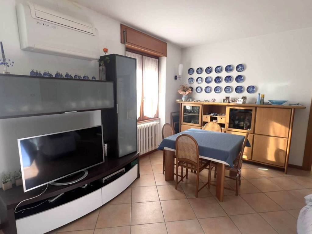 Appartamento a Berbenno di valtellina in Via Berbenno, 14 - Foto 5