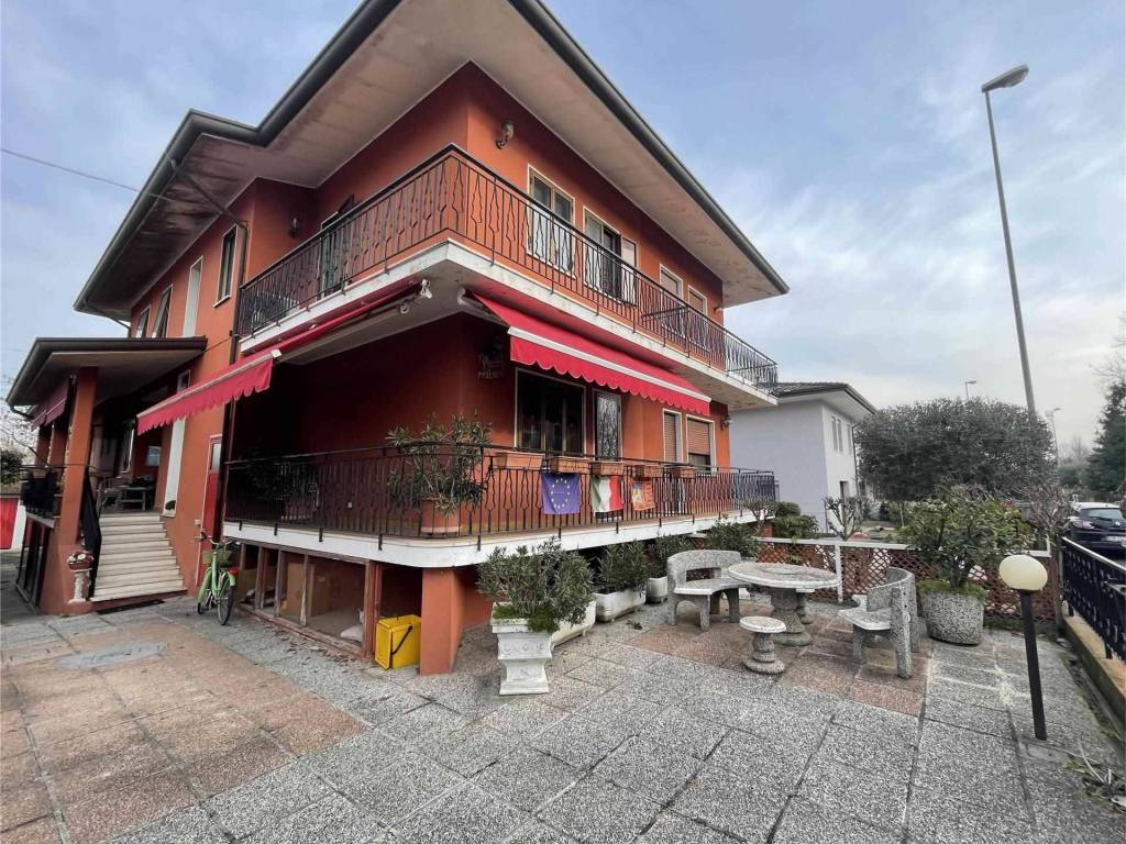 Villa a Portogruaro in Via Gioia, 7 - Foto 2