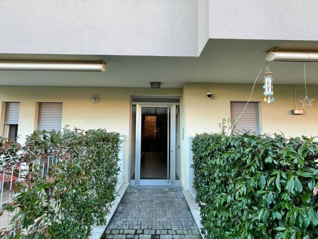 Appartamento a Cantù in Via Montesolaro, 9 - Foto 3