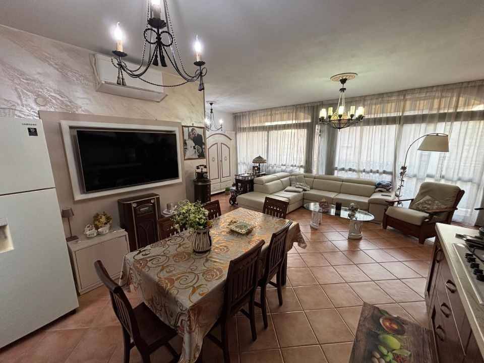 Appartamento a Arcisate in Via Giacomo Matteotti, 43 - Foto 2