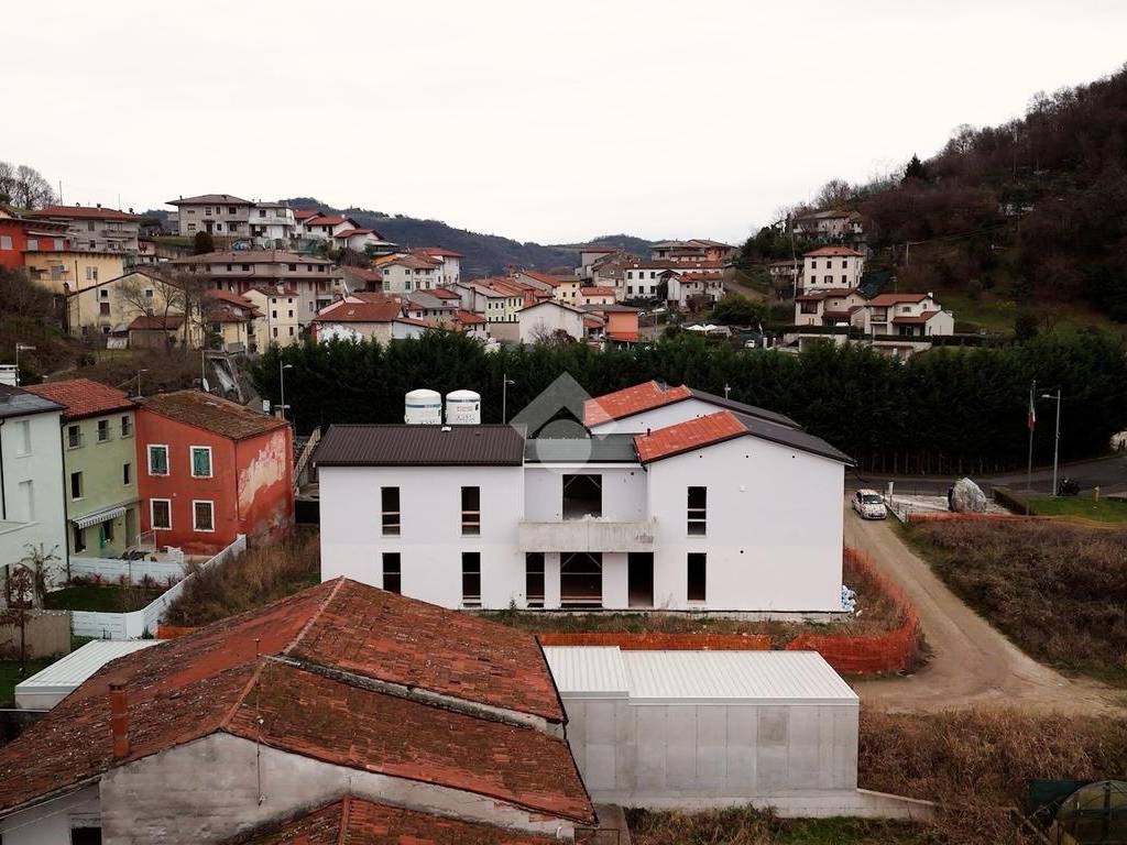 Appartamento a Castelgomberto in Via degli Alpini, 1 - Foto 4