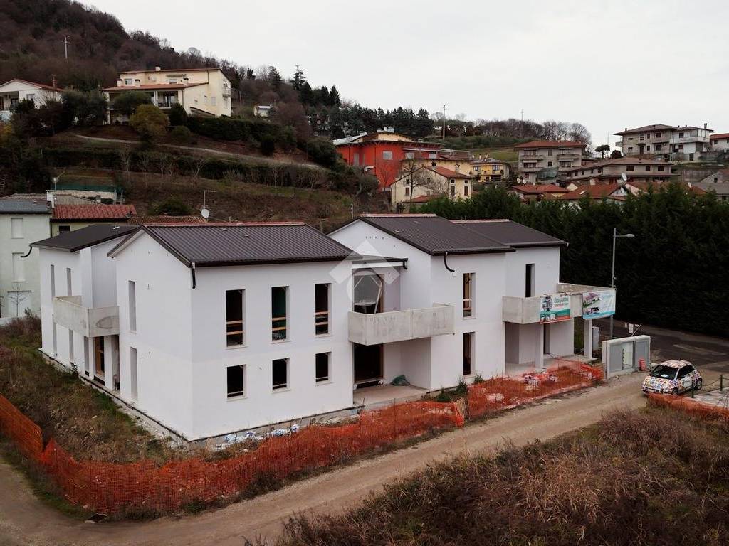 Appartamento a Castelgomberto in Via degli Alpini, 1 - Foto 2