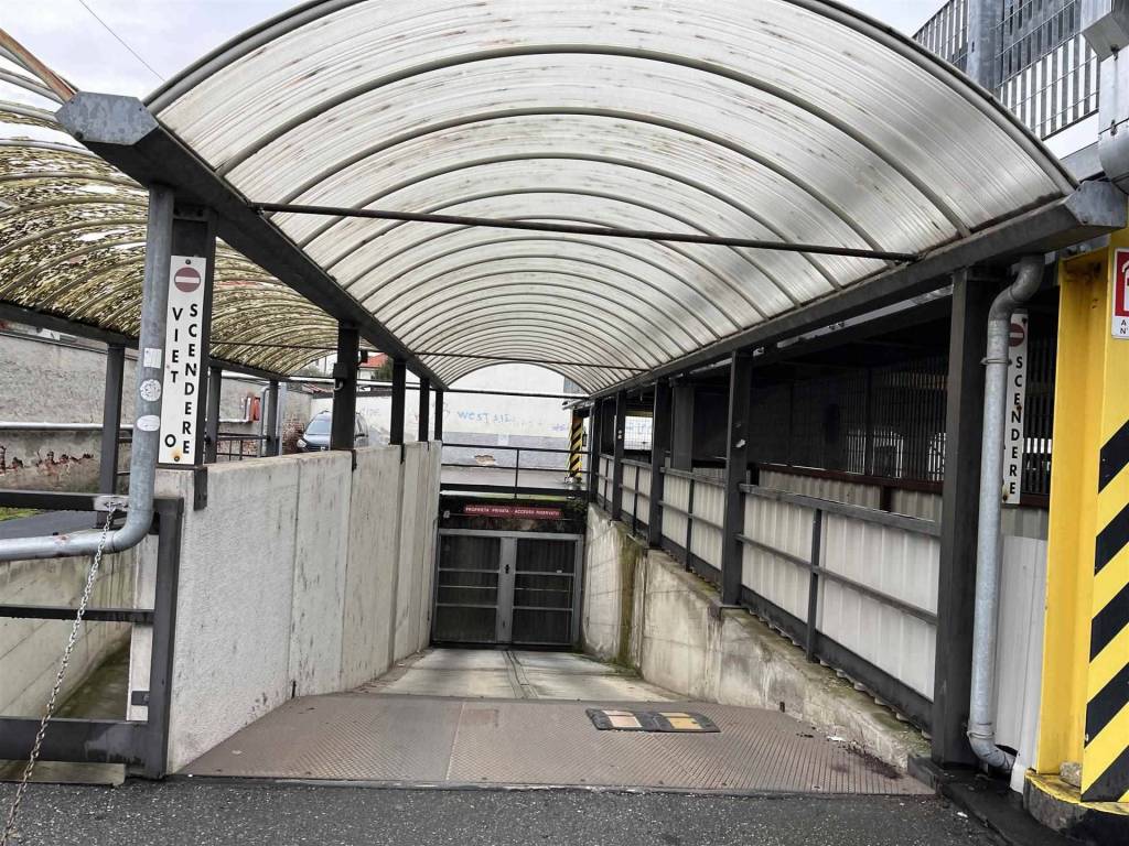 Box / garage a Vigevano in Via Carlo Farini - Foto 3
