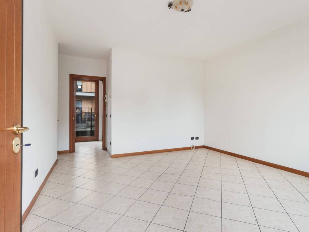 Appartamento a Cantù in Via Ginevrina da Fossano, 57 - Foto 2