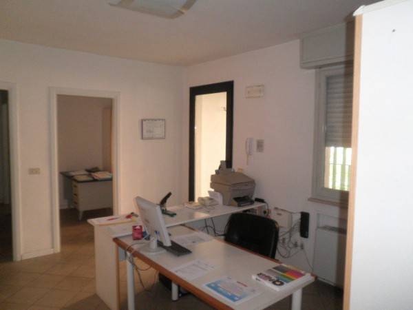 Immobile a Reggio emilia in Via Emilia Ospizio, 17 - Foto 2