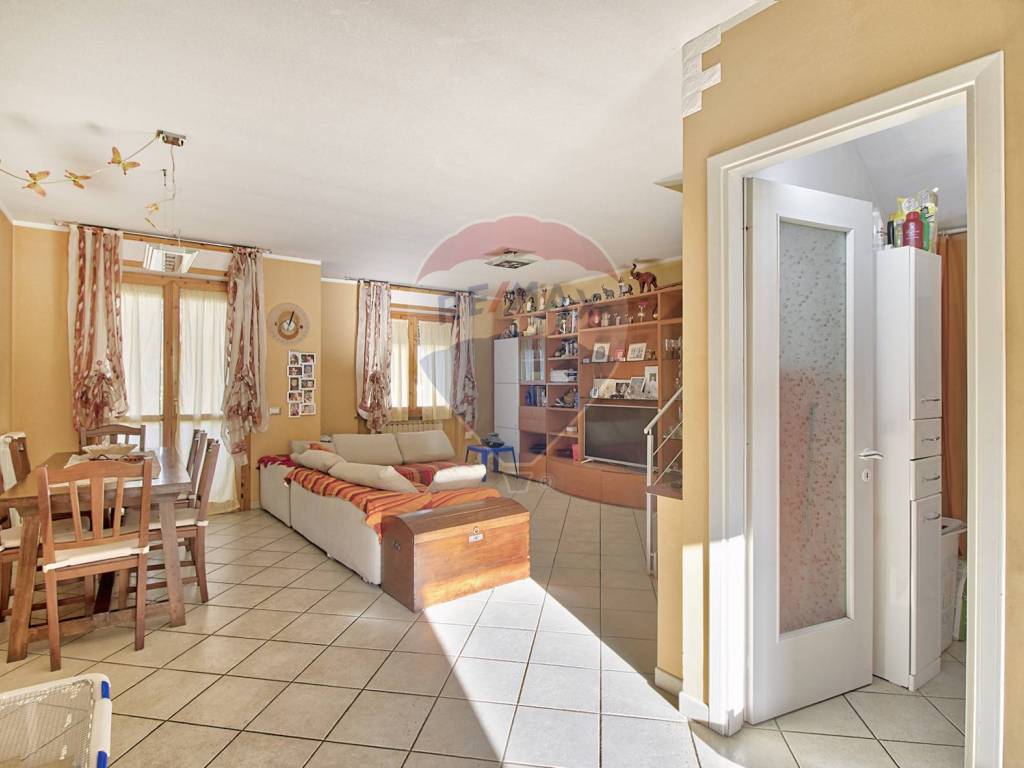 Appartamento a Montevarchi in via dell'artigianato, 21 - Foto 5
