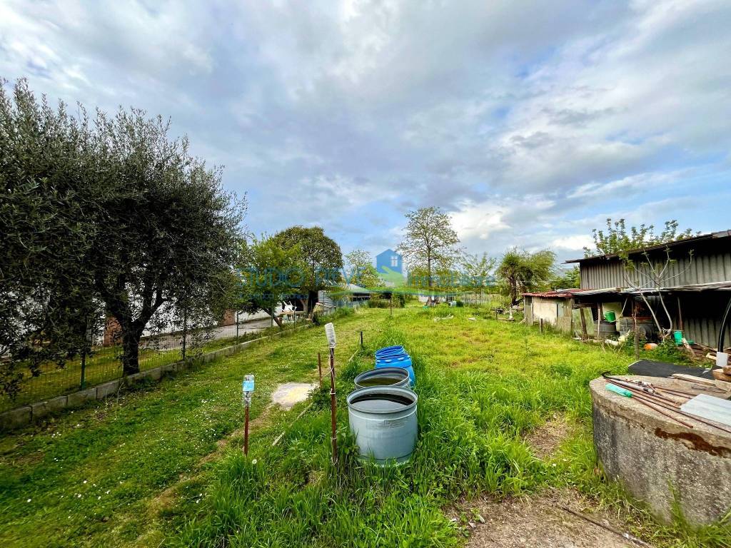 Casa indipendente a Monsummano terme in Via Francesca Sud - Foto 4