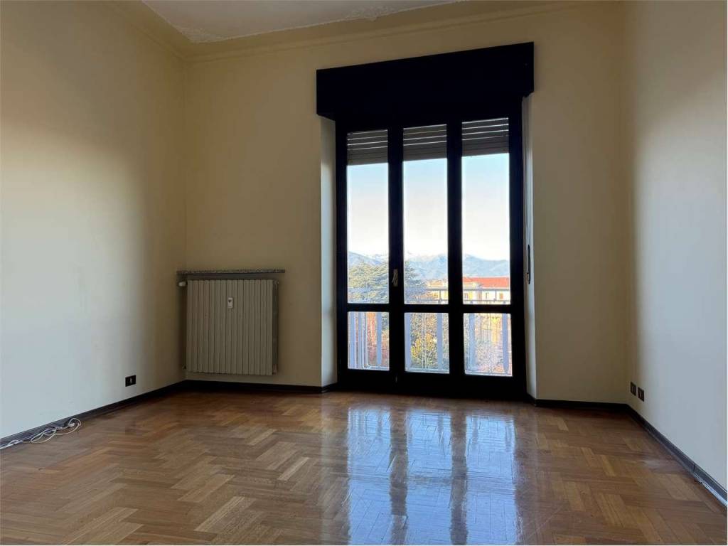 Immobile a Cuneo in Piazzale della Libertà - Foto 4