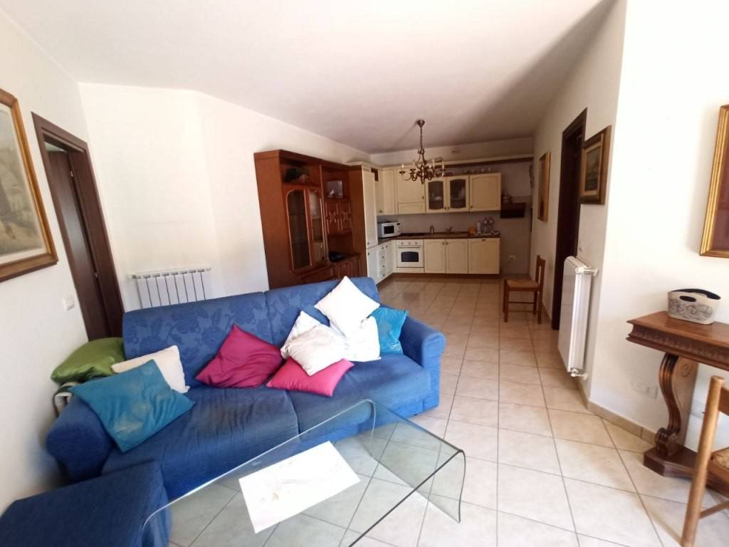 Appartamento a Castiglione del lago in Via Firenze - Foto 5