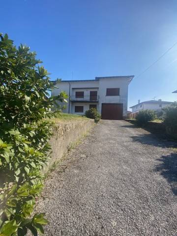 Villa a Monvalle in Via Tenente Giuseppe Lionelli Mendozza, 31 - Foto 3