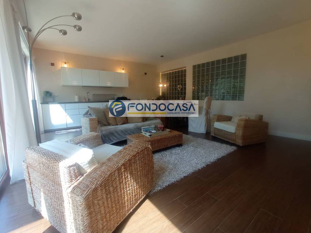 Appartamento a Desenzano del garda in via agello, 86 - Foto 3