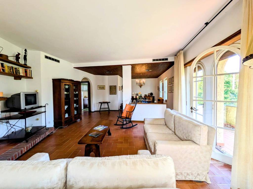 Villa a Ameglia in Via C. A. Fabbricotti - Foto 2