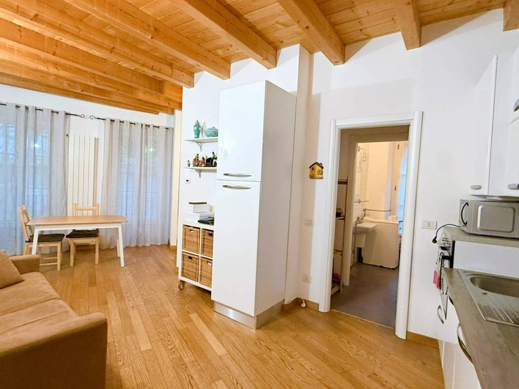 Appartamento a Inverigo in Via Giuseppe Mazzini, 20 - Foto 4