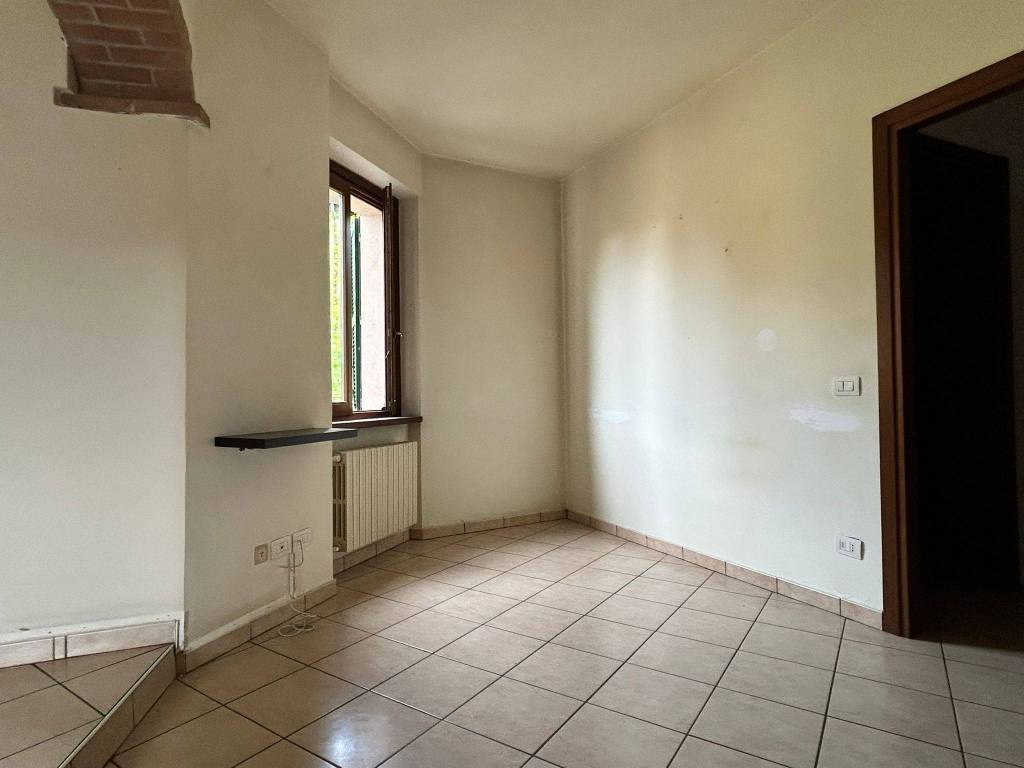 Appartamento a Azzate in Via Castello, 27 - Foto 3