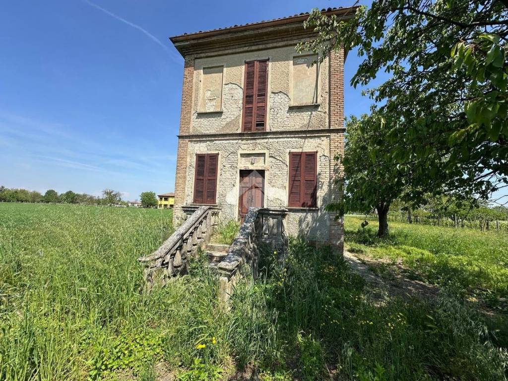 Casa indipendente a Voghera in Strada Valverde, 6 - Foto 2
