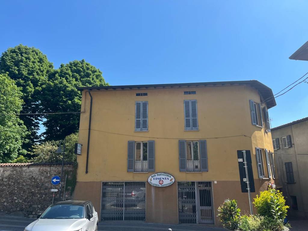 Appartamento a Annone di brianza in Piazza Chiesa, 5 - Foto 3