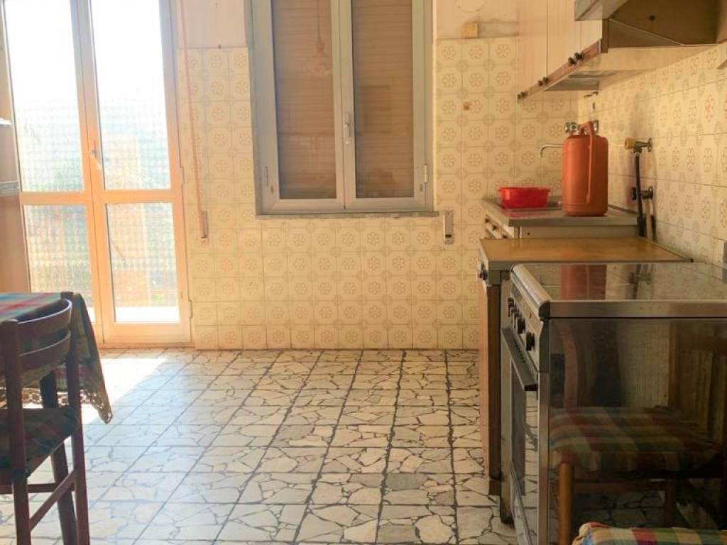 Appartamento a Quiliano in Via Armando Diaz - Foto 4