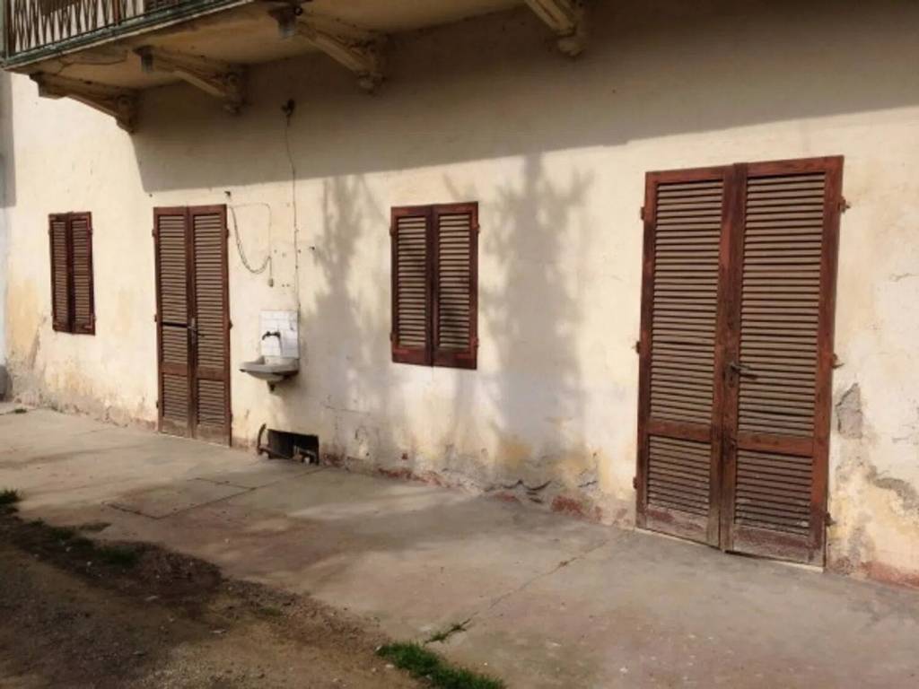 Villa a Suno in Via Madonna Della Neve, 19 - Foto 2