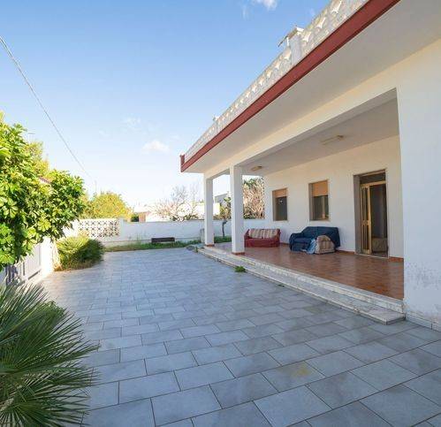 Villa a Lecce in Via Porto Badisco 4 - Foto 2
