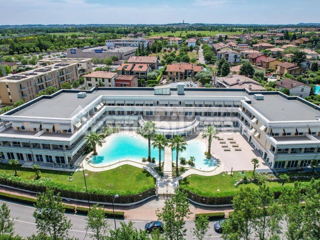 Appartamento a Desenzano del garda in Via Francesco Agello, 114 - Foto 2