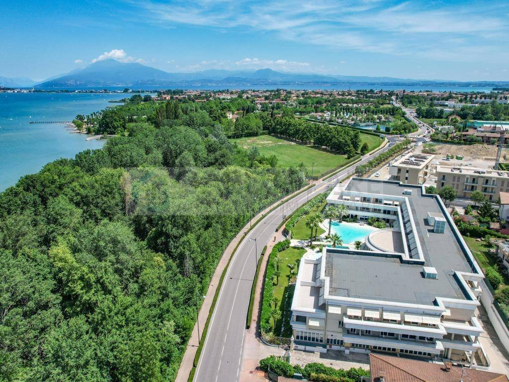 Appartamento a Desenzano del garda in Via Francesco Agello, 114 - Foto 3