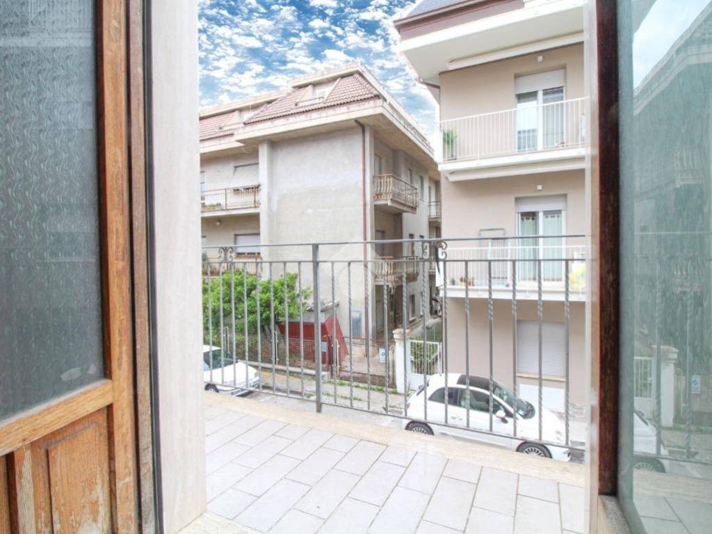 Appartamento a San benedetto del tronto in Via Adolfo de Carolis, 38 - Foto 4