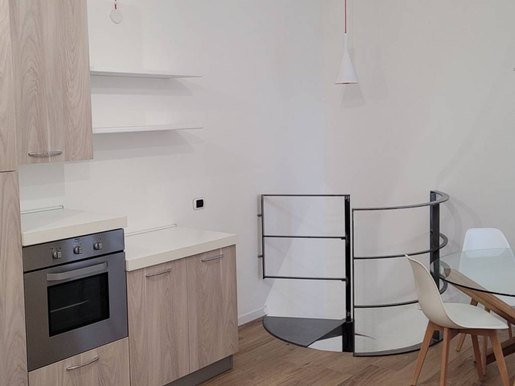 Appartamento a Saronno in Via Padre Luigi Sampietro, 35 - Foto 3