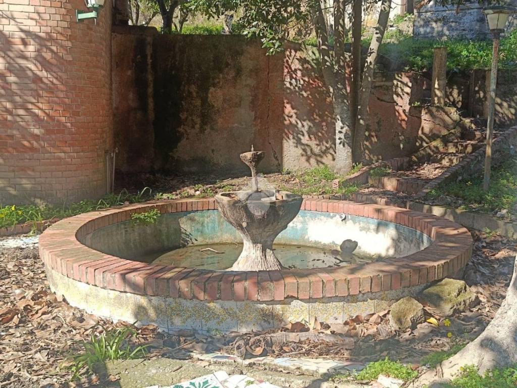 Casa indipendente a Salerno in Via Casa De Rosa, 5 - Foto 5