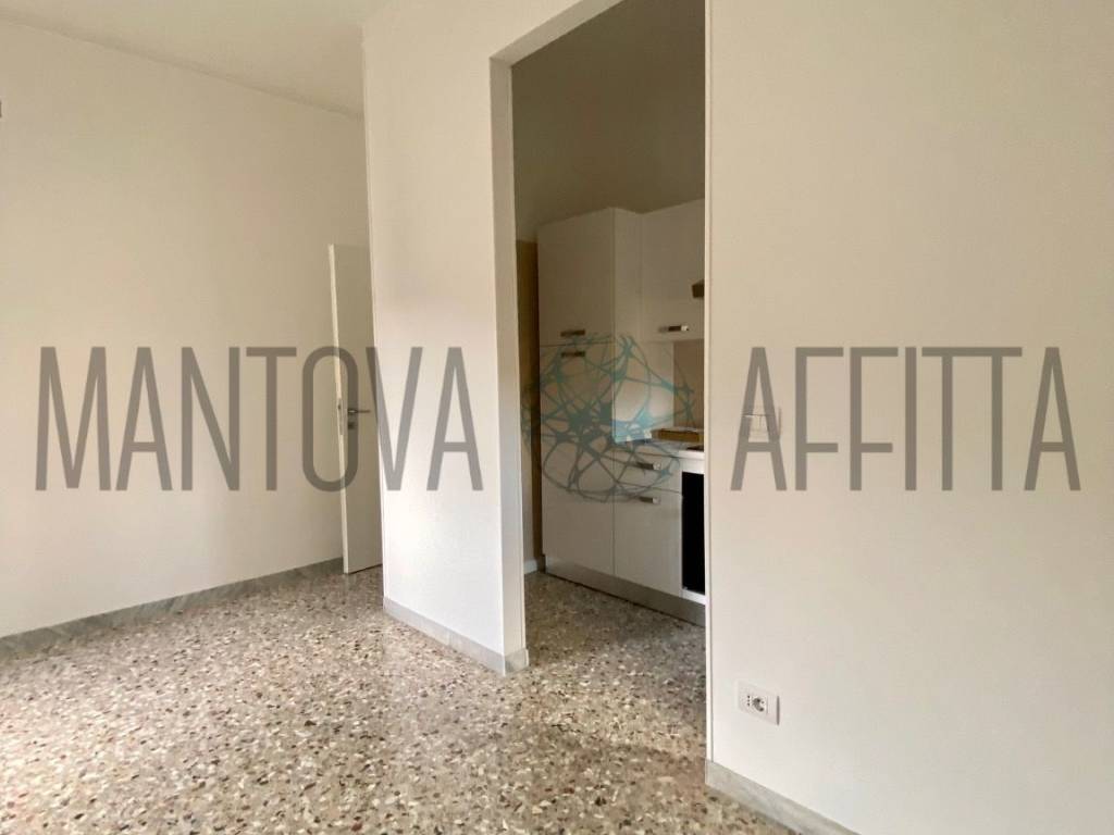 Appartamento a Mantova in Via Fratelli Bronzetti - Foto 5
