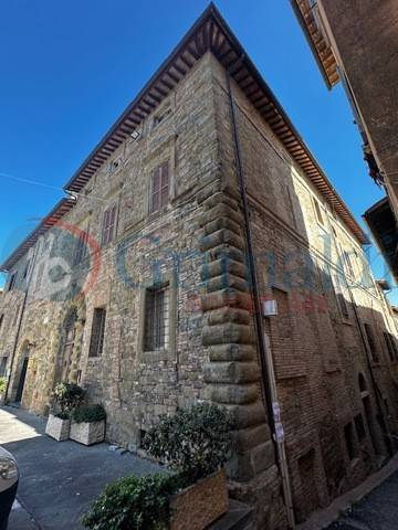 Palazzo / stabile a Bettona in Piazza Camillo Benso di Cavour, 1 - Foto 2