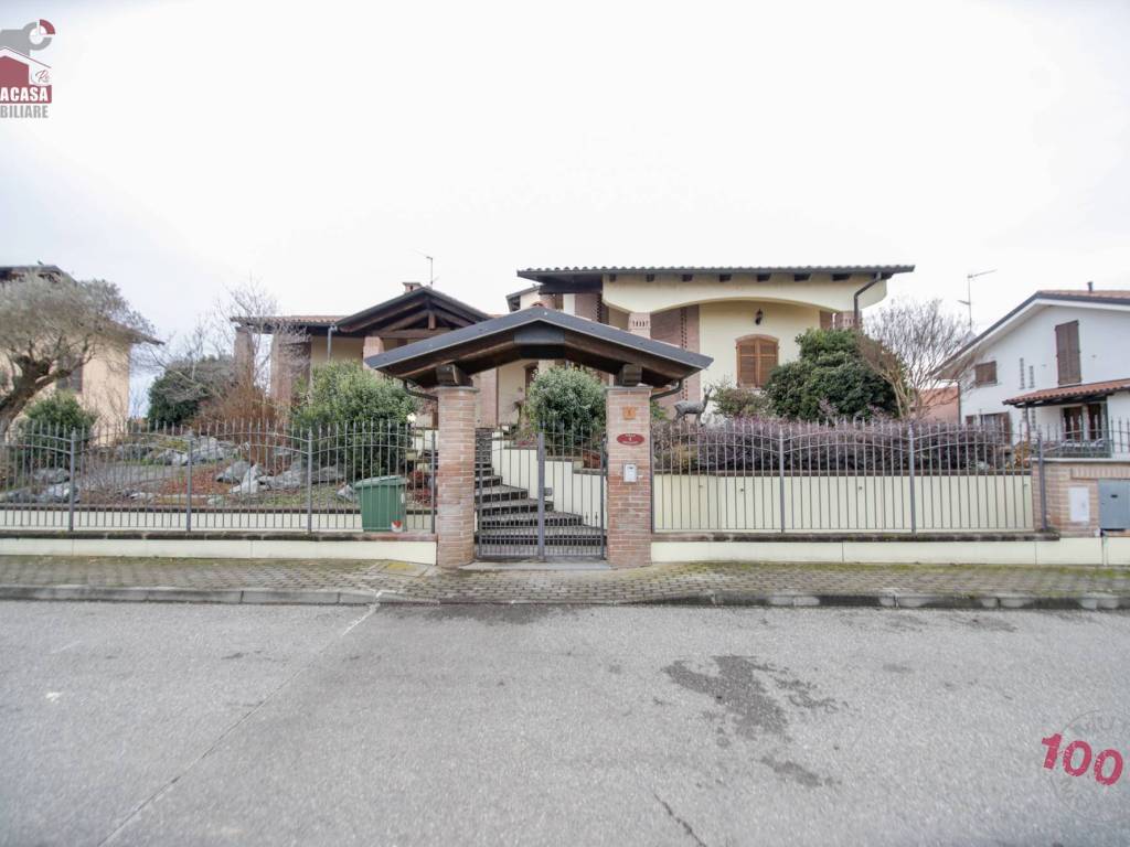 Villa a Livorno ferraris in Via Giovan Battista Grassi, 8 - Foto 2