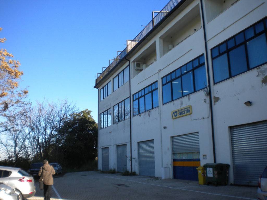 Immobile a Treglio in Zona Industriale Contrada Cona, 50 - Foto 3