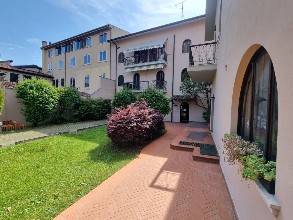 Appartamento a Brescia in Via Trento, 85 - Foto 4