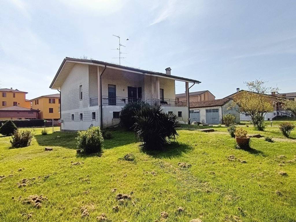 Villa a Reggiolo - Foto 3