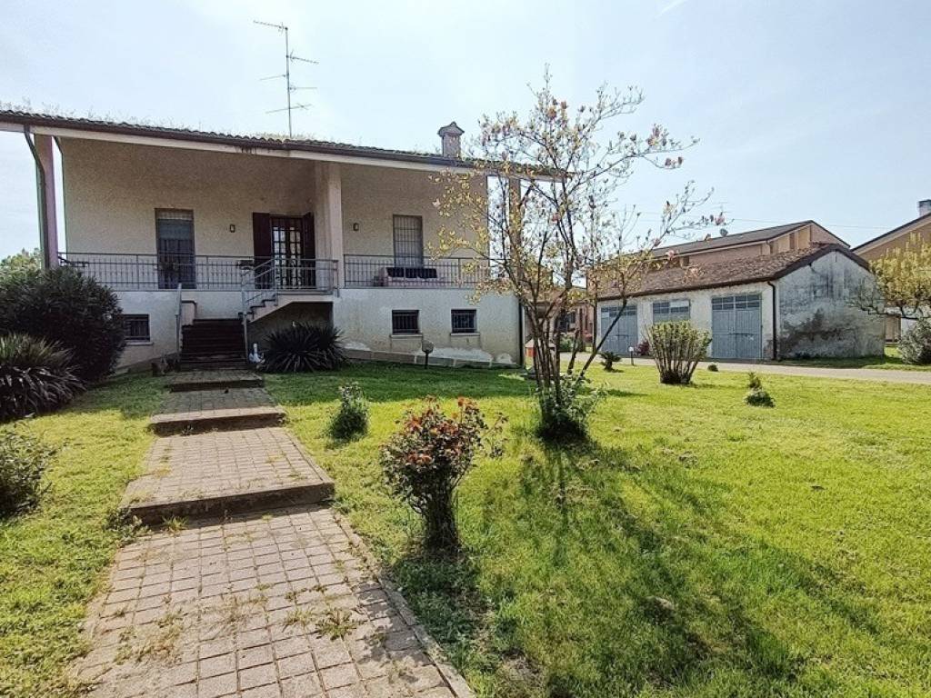 Villa a Reggiolo - Foto 4