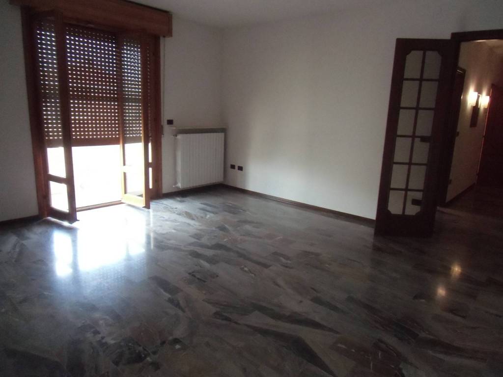 Appartamento a Parma in Via Provinciale Viarolo - Foto 4