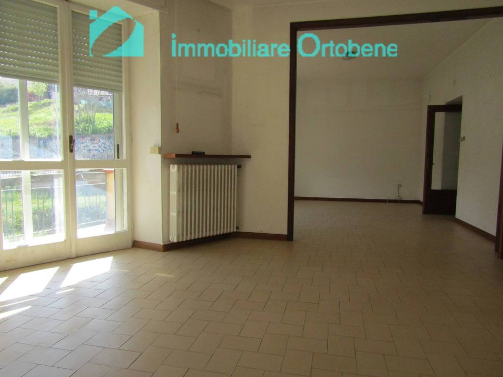 Appartamento a Nuoro in Via Martiri della Libertà, 132 - Foto 2