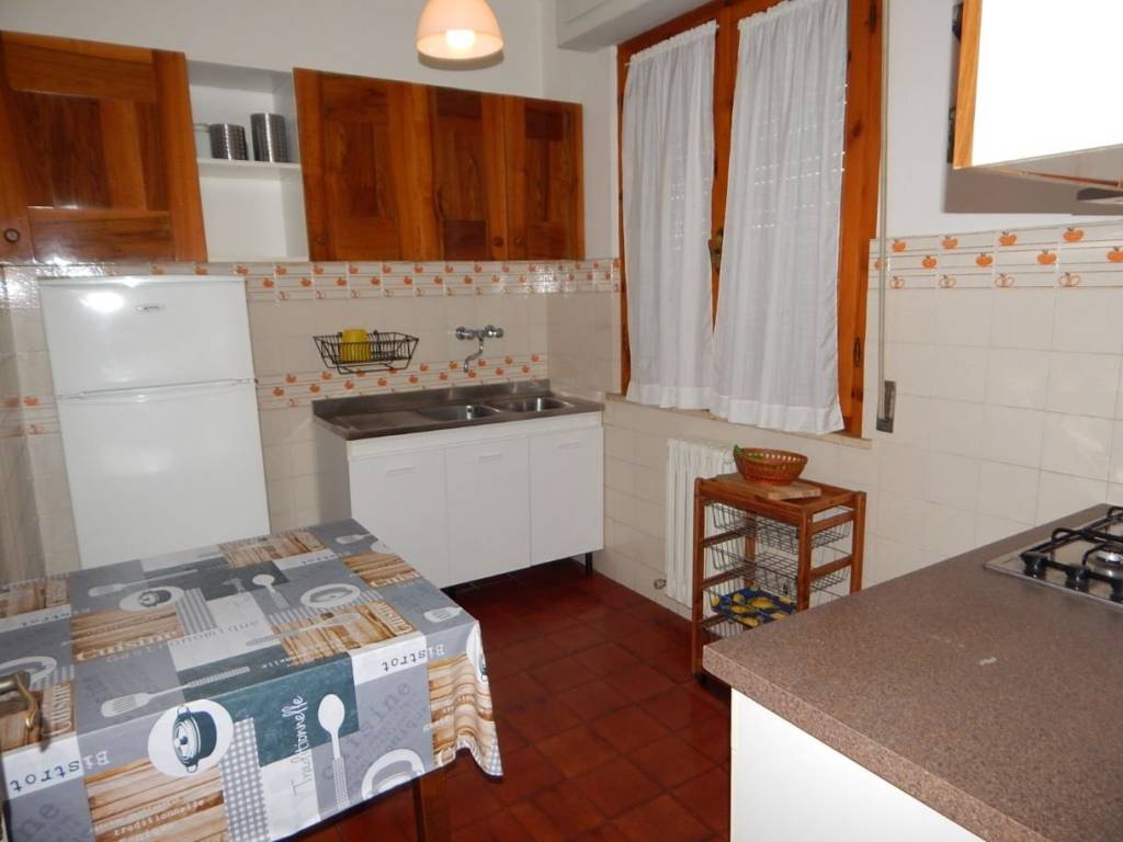 Casa indipendente a Castagneto carducci in Via Silvio Pellico, 15 - Foto 3